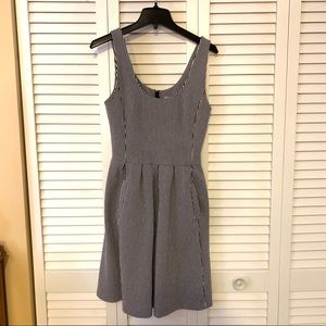 Banana Republic Seersucker tank dress Sz 2